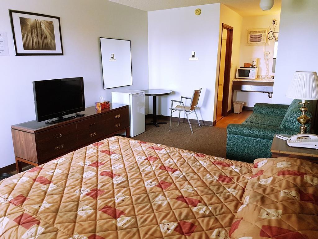 Elk Point Motel & Rv Park Ngoại thất bức ảnh
